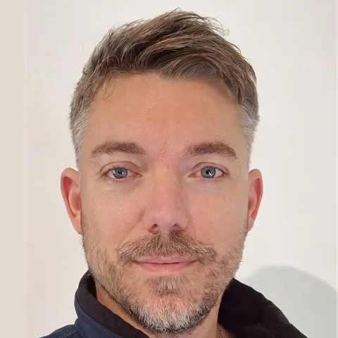 Julien Raveleau, fondateur de SERIGNIS